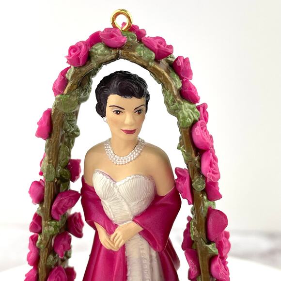 First Lady Jacqueline Kennedy Christmas Ornament, 1999 Jackie Kennedy by Carlton - Picture 2 of 9
